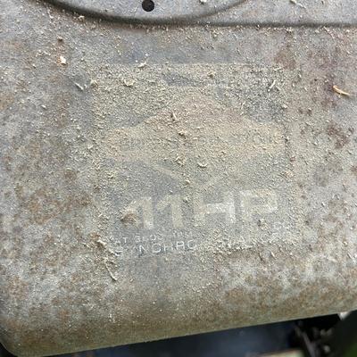 John Deere 111 Riding Mower (S-MG)