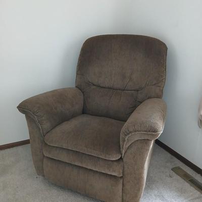 Nice La-Z-Boy lazy boy recliner