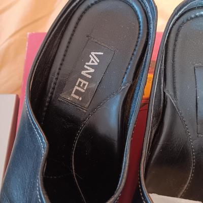 1 NEW VANELI SPORT AND ANOTHER PAIR OF VANELI SHOES, TIGHTS AND UMBRELLAS