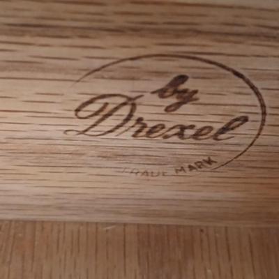 Beautiful Drexel sofa / console entryway table with three drawers