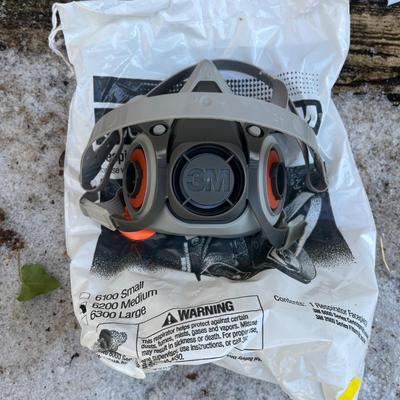 Sears Paint Tank, Aro 1/4” Air Ratchet plus 3M & Cabot Respirators (S-MG)