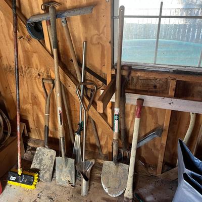 Outdoor Yard Tools & Tarp (S-MG)