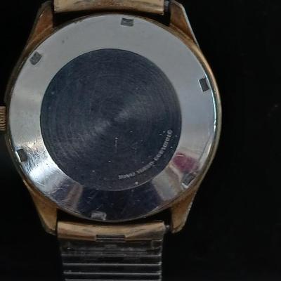 Vintage WITTNAUER men's automatic watch day/date D11KAS/2 17Jewels Swiss 1970s with paperwork