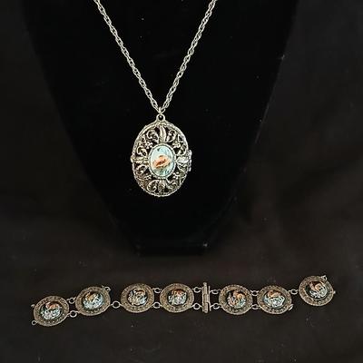 Vintage locket Poppy cameo Jewelry necklace with Antique painted deer bracelet