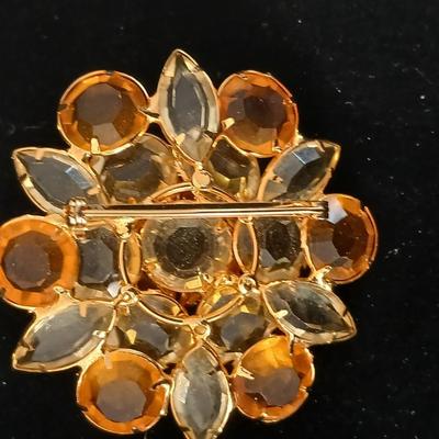 Vintage beaded brooch with matching clip-on earrings Jewlery set