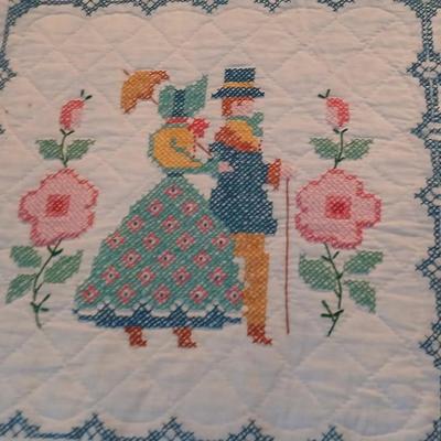 Beautiful, embroidered Quilt Large blanket