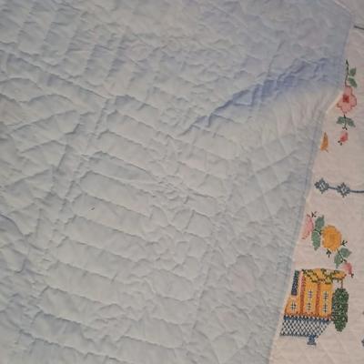 Beautiful, embroidered Quilt Large blanket