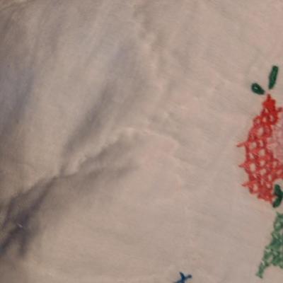 Beautiful, embroidered Quilt Large blanket