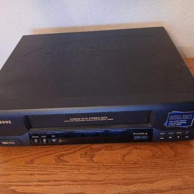 Samsung VHS Player with Disney VHS tapes & others