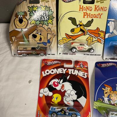 Cartoon Hot Wheels in packages