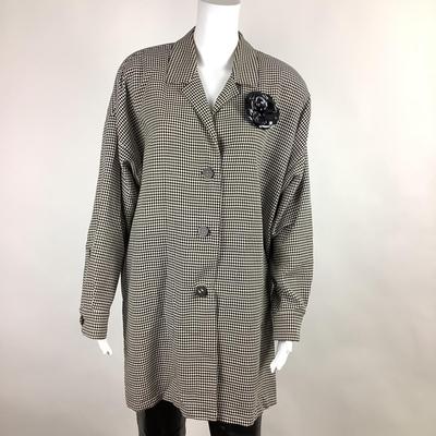398 LOUIS FÉRAUD Tops and Scarf