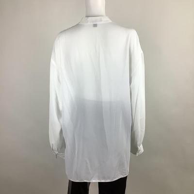 398 LOUIS FÉRAUD Tops and Scarf