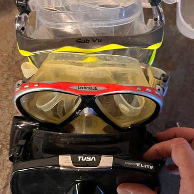 Dive & Scuba Gear (B2-RG)