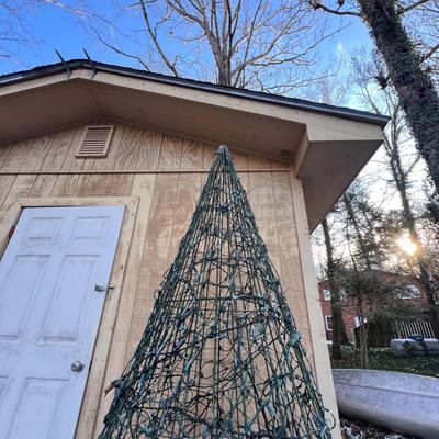 Pair of Metal Christmas Trees (Y-RG)