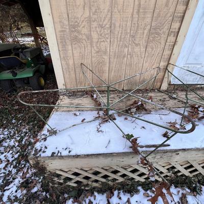 Pair of Metal Christmas Trees (Y-RG)