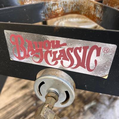 Bayou Classic 1-Burner Propane Stove & Pots (S-RG)