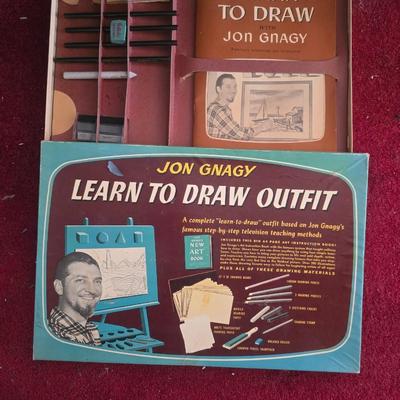 Drawing outfit