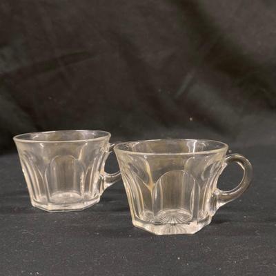 Several Glass Tea Cups and Small Plates (1050-DZ)