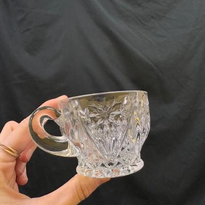 Several Glass Tea Cups and Small Plates (1050-DZ)