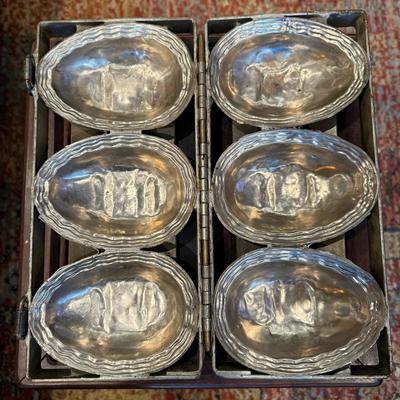 Vintage Chocolate Mold Metal Hinged German Easter Egg (3)