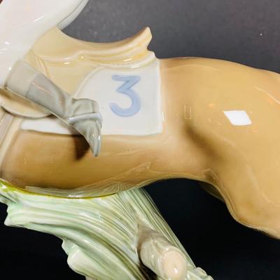 LOT:31: Rare Vintage Large Lladro "Jockey Mounted" Figurine