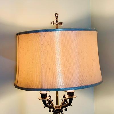 LOT:34: Vintage Crystal Table Lamp with Marble Base