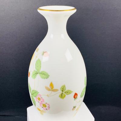 LOT:36: Floral Collection of Wedgwood China "Wild Strawberry" Vase, China Rose Baskets by Aynsley. Royal York and More