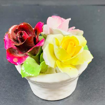 LOT:36: Floral Collection of Wedgwood China "Wild Strawberry" Vase, China Rose Baskets by Aynsley. Royal York and More