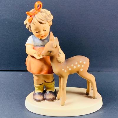 LOT:37: Set of 2 Vintage Goebel Hummel Figurines - Signed and Dated Merry Wanderer and Friends from 1947