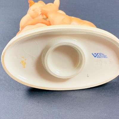 LOT:37: Set of 2 Vintage Goebel Hummel Figurines - Signed and Dated Merry Wanderer and Friends from 1947