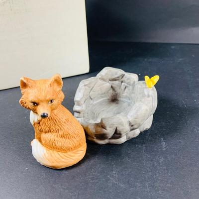 LOT:48: Franklin MInt Woodland Surprise Collection of Porcelain Figures - Bear, Mouse, Turtle, Fox, Frog