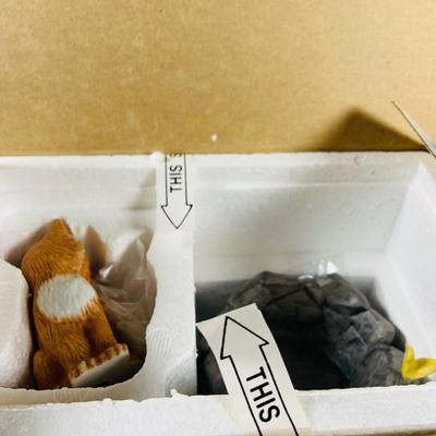 LOT:48: Franklin MInt Woodland Surprise Collection of Porcelain Figures - Bear, Mouse, Turtle, Fox, Frog