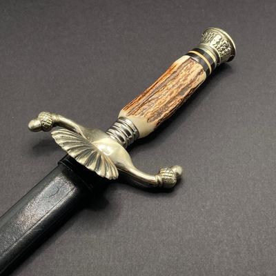 LOT 55: Soligen Germany Short Sword with Sheath