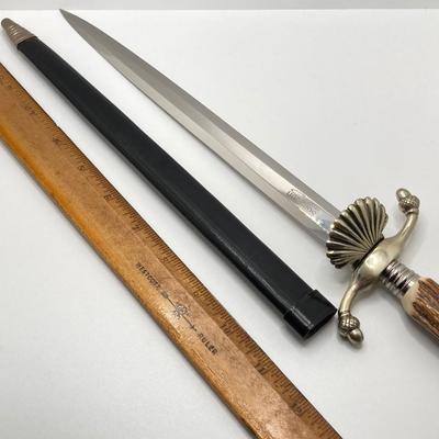 LOT 55: Soligen Germany Short Sword with Sheath