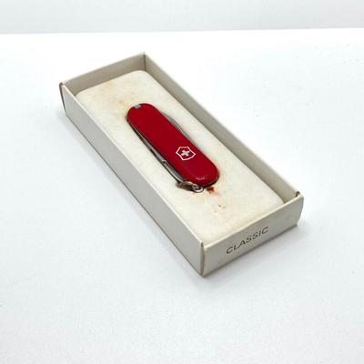 LOT 57: Olive Drab Right Angle Flashlight, Swiss Army Pen Knife, Winchester Folding Knife, Light Marker and More