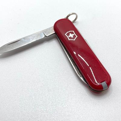 LOT 57: Olive Drab Right Angle Flashlight, Swiss Army Pen Knife, Winchester Folding Knife, Light Marker and More