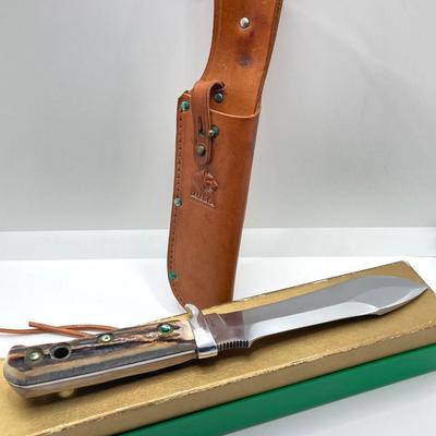 LOT 58: Pair of German Puma Knives - 6377 White Hunter with Leather Sheath and Puma 270 Lock Back Folding