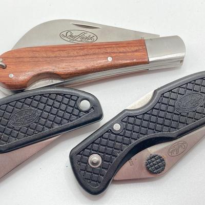 LOT 59: Manon 3,0 x Eschenback Optik Binoculars with Case, Sheffield Knives and Sharp Pocket Knife