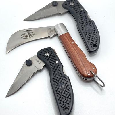 LOT 59: Manon 3,0 x Eschenback Optik Binoculars with Case, Sheffield Knives and Sharp Pocket Knife