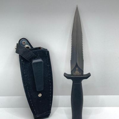 LOT 60: Gerber (Portland Ore USA) P9876S Knife with Sheath and Collection of Vintage Folding Knives (Winchester, Frontier and More)