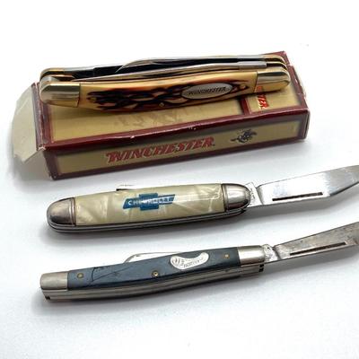 LOT 60: Gerber (Portland Ore USA) P9876S Knife with Sheath and Collection of Vintage Folding Knives (Winchester, Frontier and More)