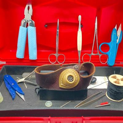 LOT 76: Vintage / Antique C.S. Osborne & Co England Sail Maker's Protector Hand Tool with Toolbox and Contents