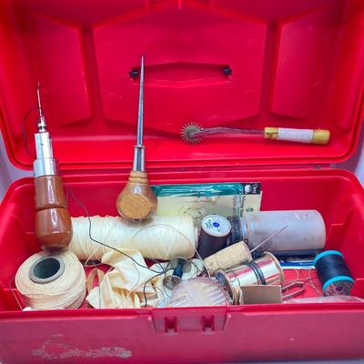 LOT 76: Vintage / Antique C.S. Osborne & Co England Sail Maker's Protector Hand Tool with Toolbox and Contents