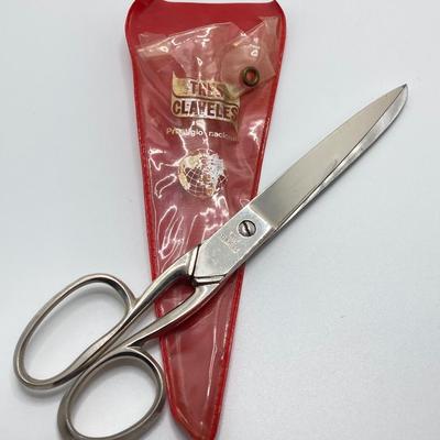 LOT 77: Large Collection of Scissors - Wise, Singer, Tres Claves and More