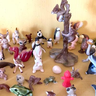 LOT 79: Large Collection of Miniature Animal Figurines