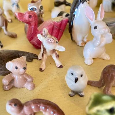 LOT 79: Large Collection of Miniature Animal Figurines