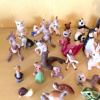 LOT 79: Large Collection of Miniature Animal Figurines