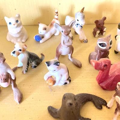 LOT 79: Large Collection of Miniature Animal Figurines
