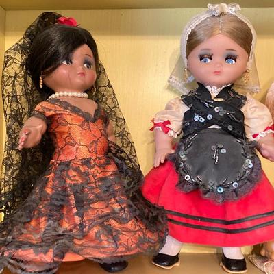LOT 81: Dolls from Around the World