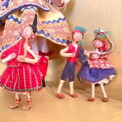 LOT 81: Dolls from Around the World